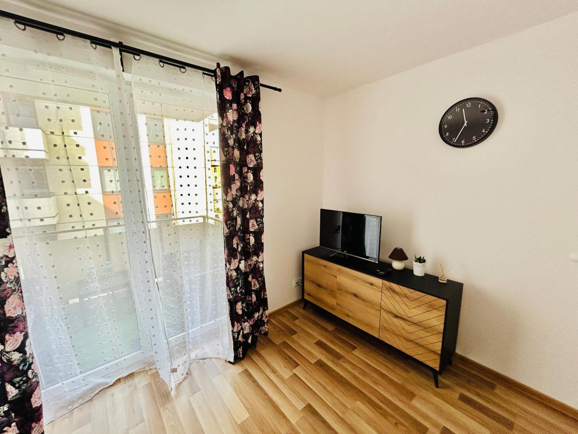 Apartament, Free Parking, Blisko Rynek-Dworzec Pkp-Pks, Sklepy ヴロツワフ エクステリア 写真