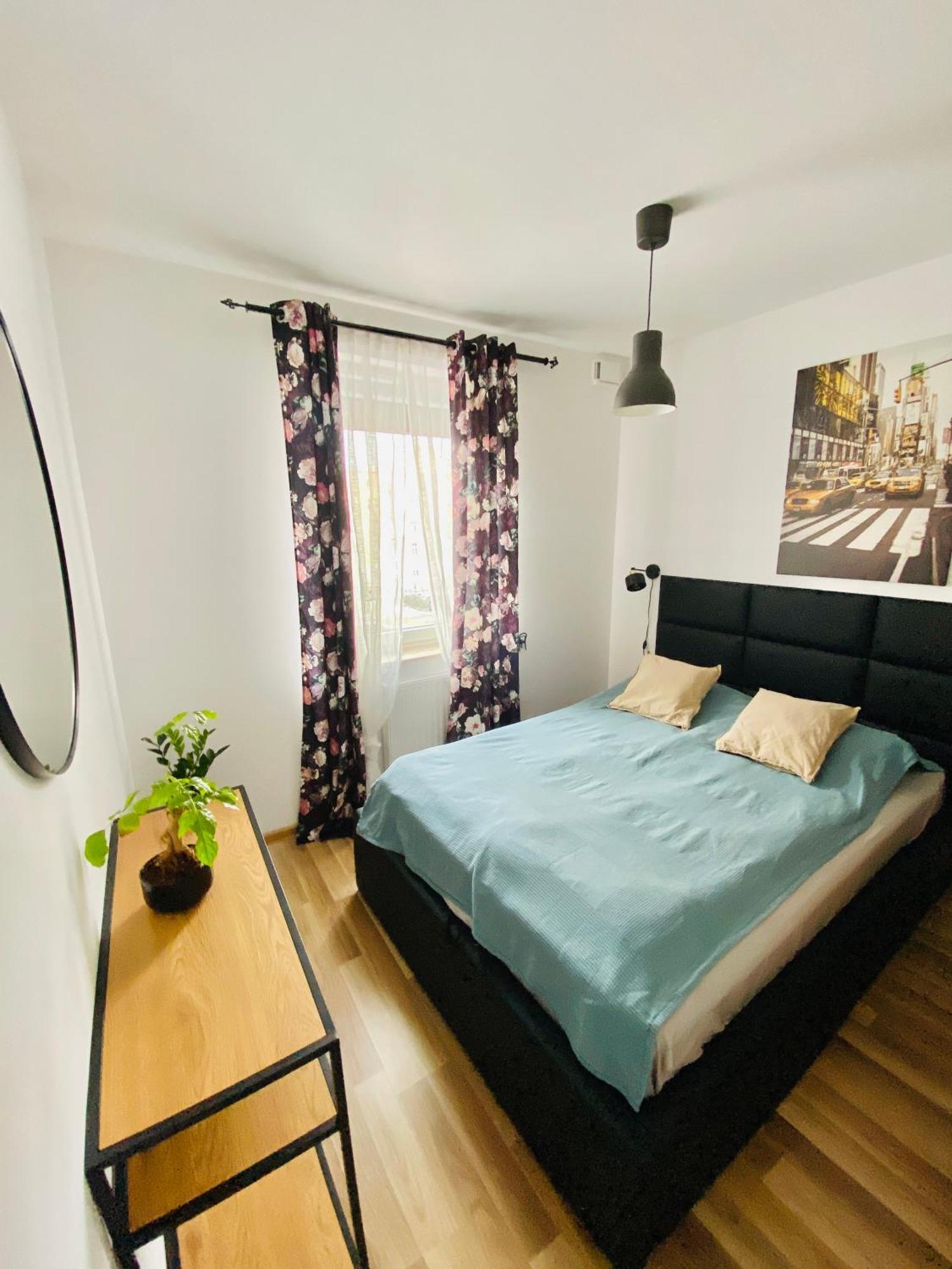 Apartament, Free Parking, Blisko Rynek-Dworzec Pkp-Pks, Sklepy ヴロツワフ エクステリア 写真